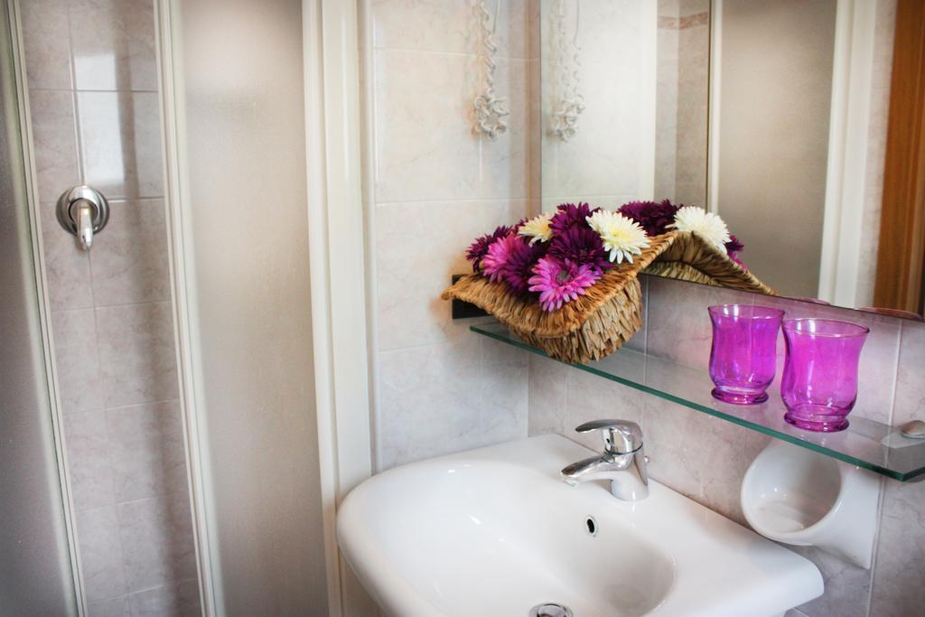 Hotel Daniela Ρίμινι Δωμάτιο φωτογραφία