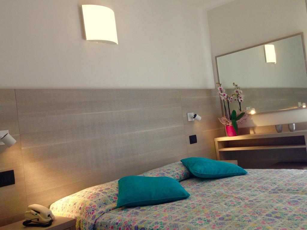 Hotel Daniela Ρίμινι Εξωτερικό φωτογραφία